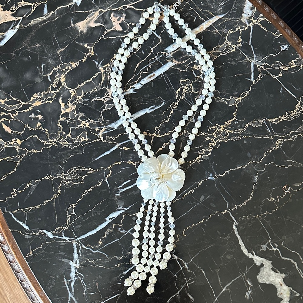 Joan Rivers White Pearl Bead Necklace with Mother-of-Pearl Flower